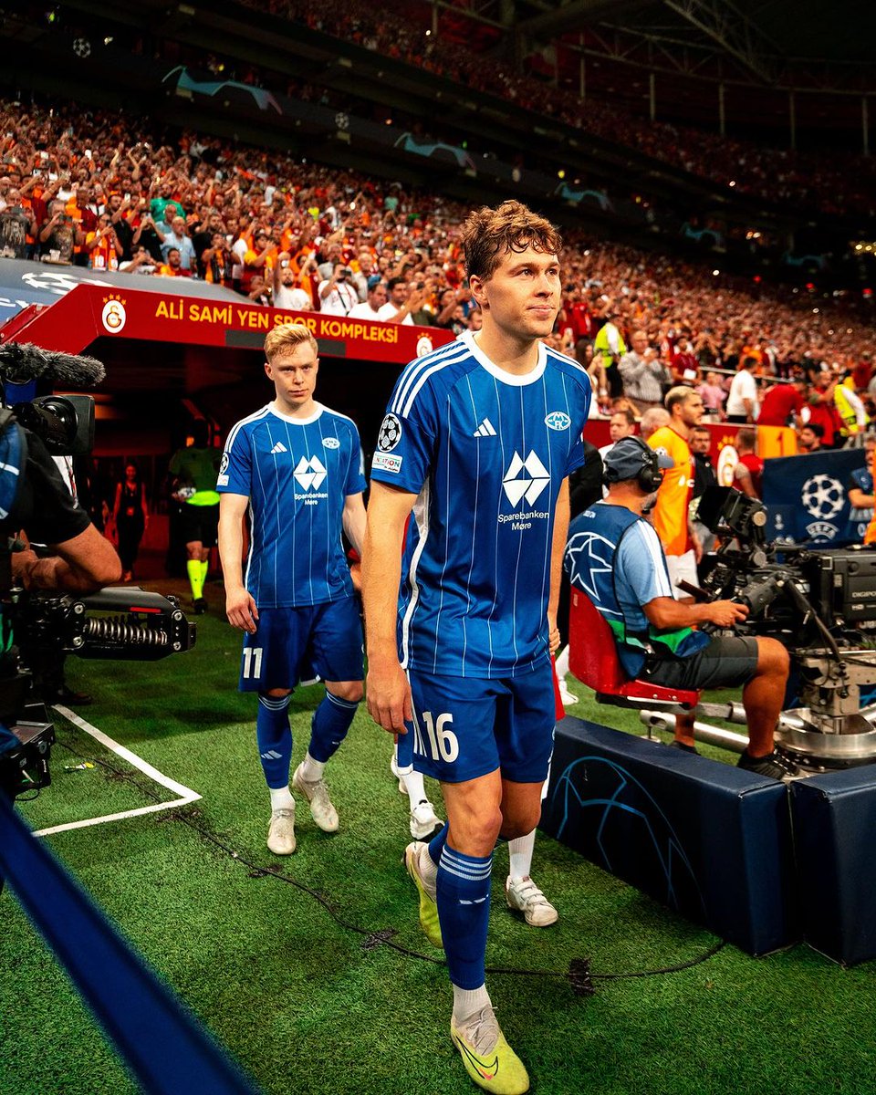 ÖZEL | Molde'nin 23 yaşındaki orta saha oyuncusu Emil Breivik'in menajeri Jim Solbakken oyuncunun transferi konusunda Galatasaray'la görüştüklerini açıkladı. Emil Breivik iki Galatasaray maçına 11 başlamıştı...