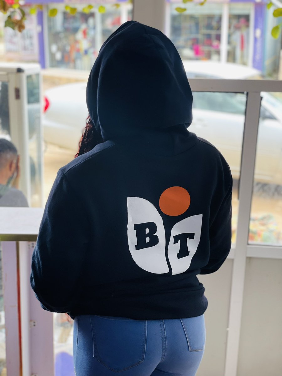 KINGLBPUNDIT's tweet photo. BIG TUZ COLLECTION 💯
HOODIE AND T-SHIRT AVAILABLE IN DIFFERENT SIZES AND COLORS 

HIGH QUALITY AND VERY MUCH AFFORDABLE 
DM TO GET YOURS NOW!!

@oddshiveisback @Sabiboss_space @savinuch_ @Ekitipikin @eebookhunoluwa @BoomQueen_ @DagiftofGod2 @Ada_Daddyya @Maxxtips @Ajebopunter https://t.co/v8gdSru1pd