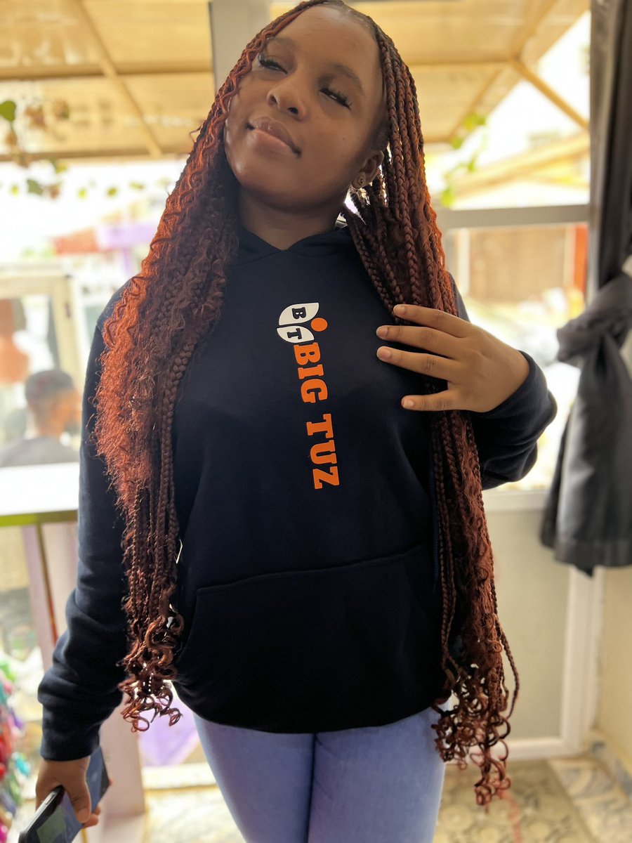 KINGLBPUNDIT's tweet photo. BIG TUZ COLLECTION 💯
HOODIE AND T-SHIRT AVAILABLE IN DIFFERENT SIZES AND COLORS 

HIGH QUALITY AND VERY MUCH AFFORDABLE 
DM TO GET YOURS NOW!!

@oddshiveisback @Sabiboss_space @savinuch_ @Ekitipikin @eebookhunoluwa @BoomQueen_ @DagiftofGod2 @Ada_Daddyya @Maxxtips @Ajebopunter https://t.co/v8gdSru1pd