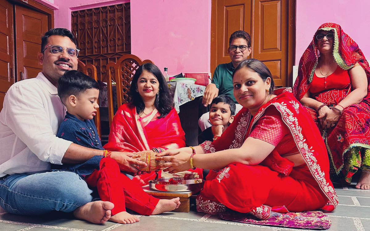 himanshumeel's tweet photo. #RakshaBandhan2023 https://t.co/A00GS3LGLb