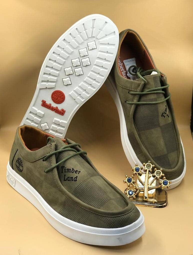 ChristallServ's tweet photo. TIMBERLAND luxury stock converse 
Price: #20,000
Size: 40-46

To order: https://t.co/ge8dHXeehE

Timberland. Viral. https://t.co/pSlz8JbCVj