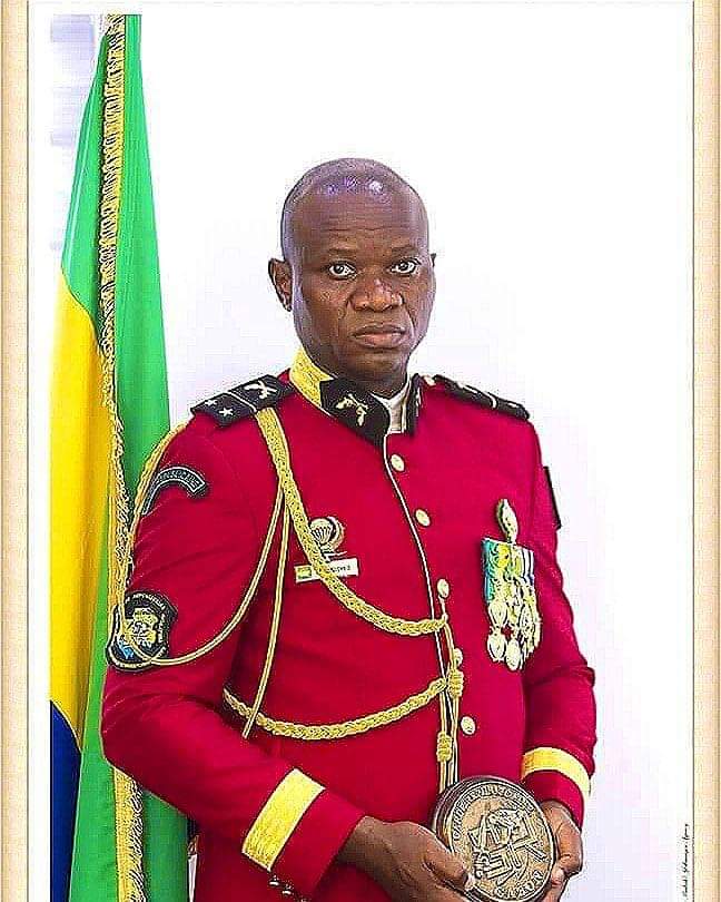 La carotte est cuite au #Gabon. L'Afrique Centrale entre dans la danse. La #France anticipe pour sauver ses intérêts ou elle reste observatrice. Le #Gabon est plus que le #Niger pour les #Français.