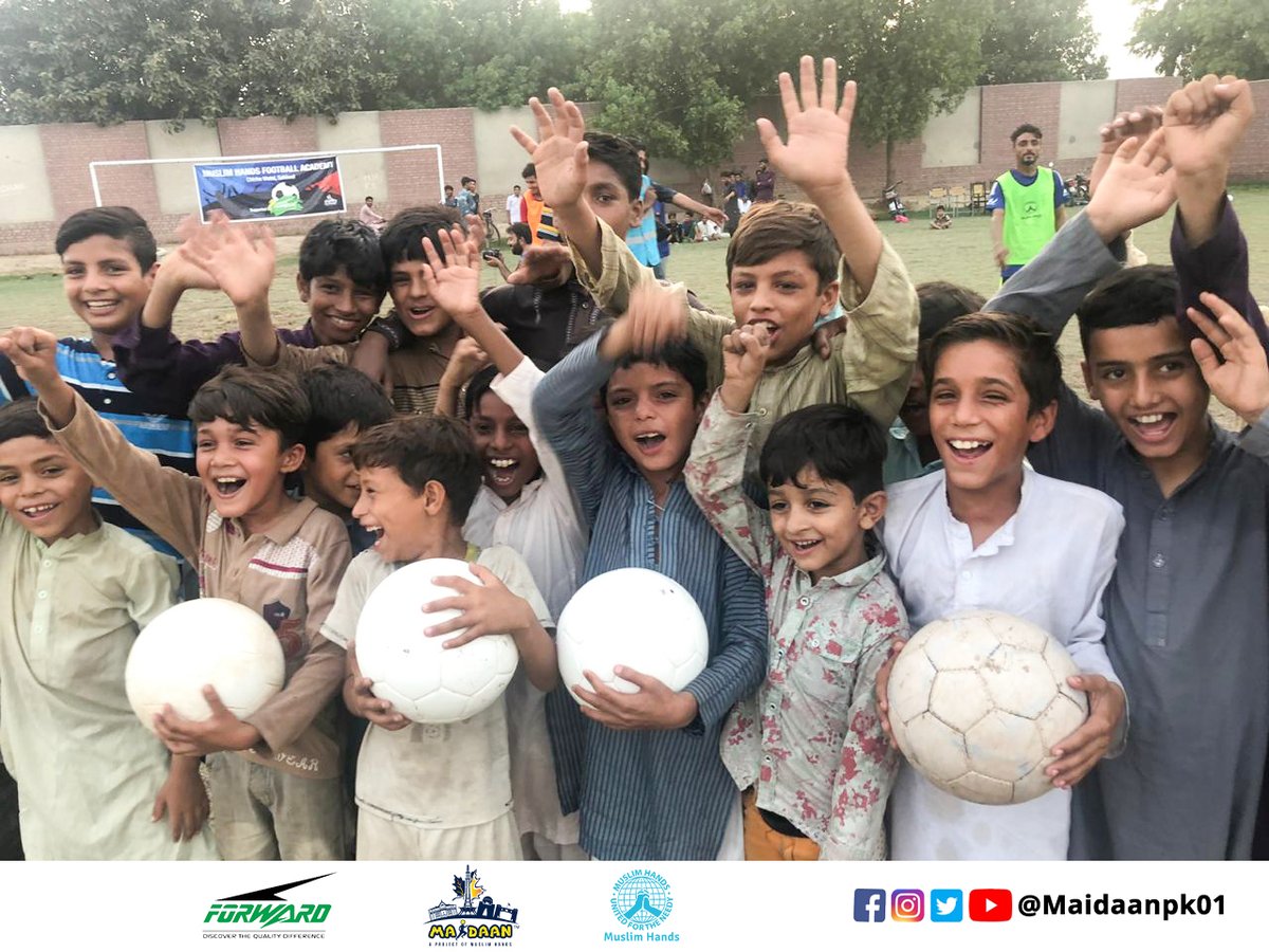 Maidaanpk01's tweet photo. "Running toward your future with an unstoppable team of youth football players behind you."
Maidaan Muslim Hands Football Academy in Chicha Watni, Punjab Pakistan
Thank You #Maidaan Project long-term partner Forward Sports.
#ForwardSports #football https://t.co/soImwE88RN