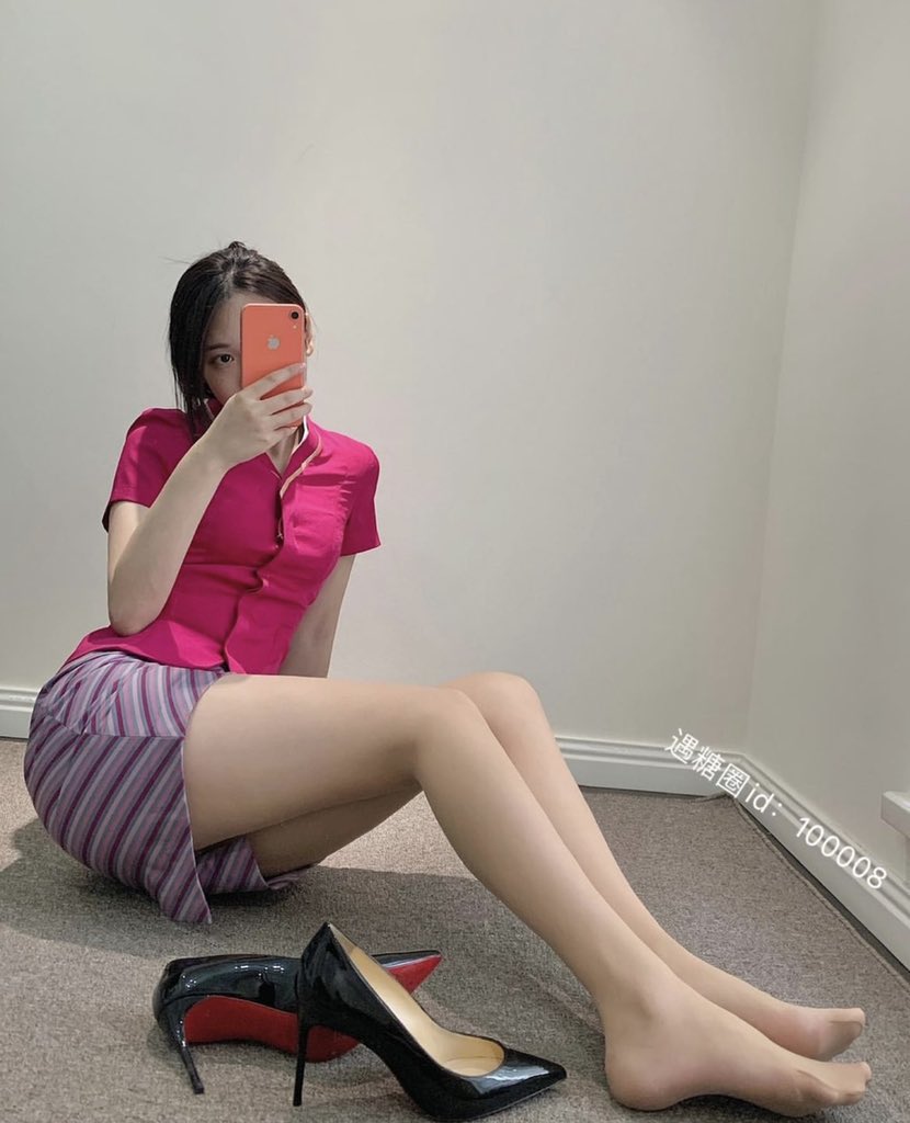 所有的喜欢都来自于蓄谋已久的好感，喜欢求带走。北京v:TT_583j https://t.co/D3Zj2oOdvx