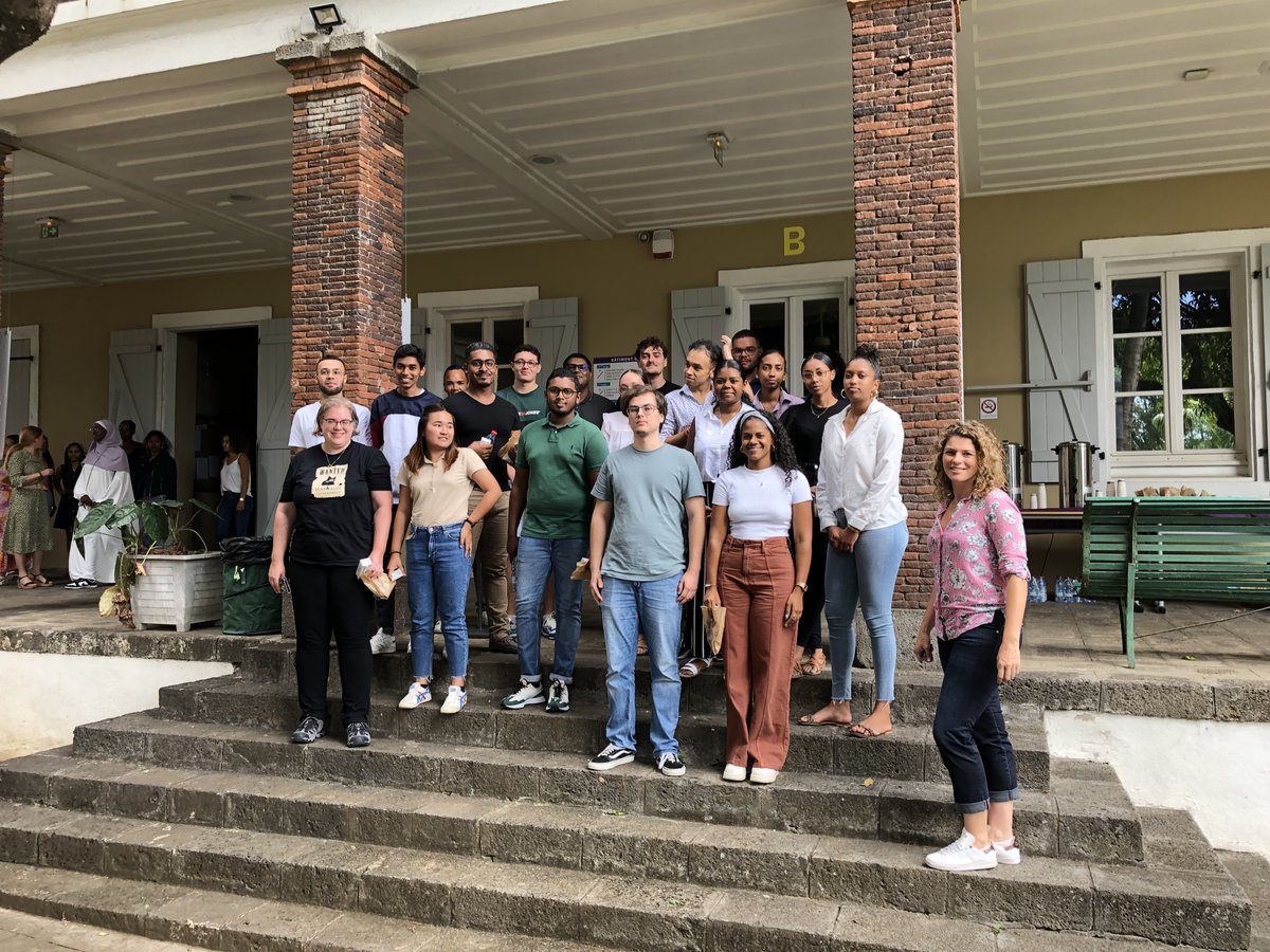 IAEREUNION's tweet photo. 🎓 Rentrée à l'IAE Réunion 🌟
Ce 28 août 2023, nos étudiants en Master 1 CCA entament leur parcours. Sous la responsabilité de Nathalie DURAN, la matinée leur a réservé présentations, objectifs de formation et conseils. Un début convivial avec petit-déjeuner et jeux de cohésion. https://t.co/CUfhVB6OlR