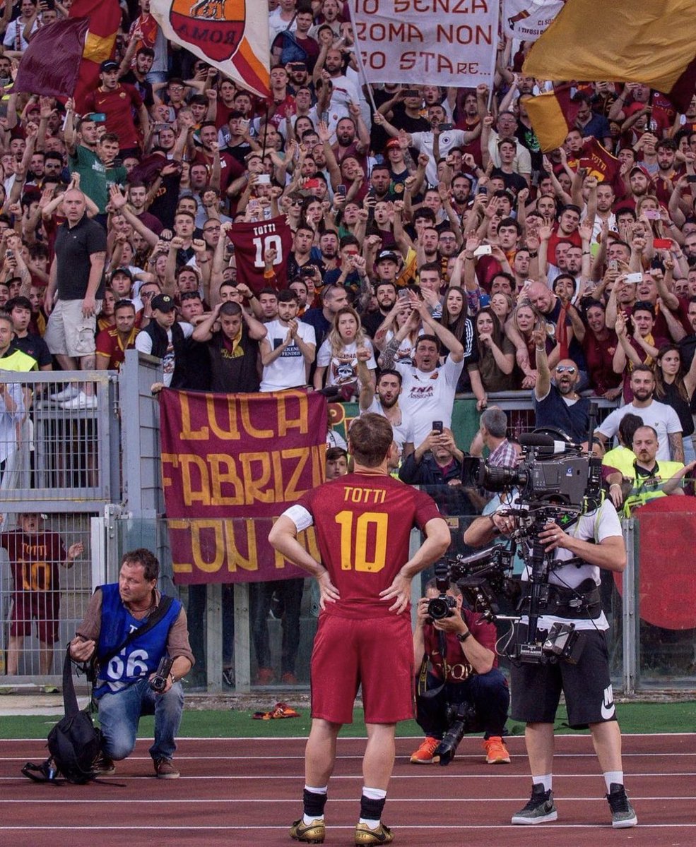 Football Moments That Go Hard (@iconicfutboi) on Twitter photo 