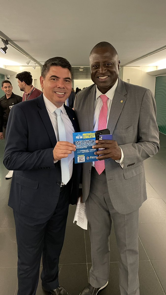 MessiasDonato's tweet photo. Nosso colega @depheliolopes assinou a PEC da Independência Legislativa. #Heliolopes https://t.co/1eNtCNoJdN