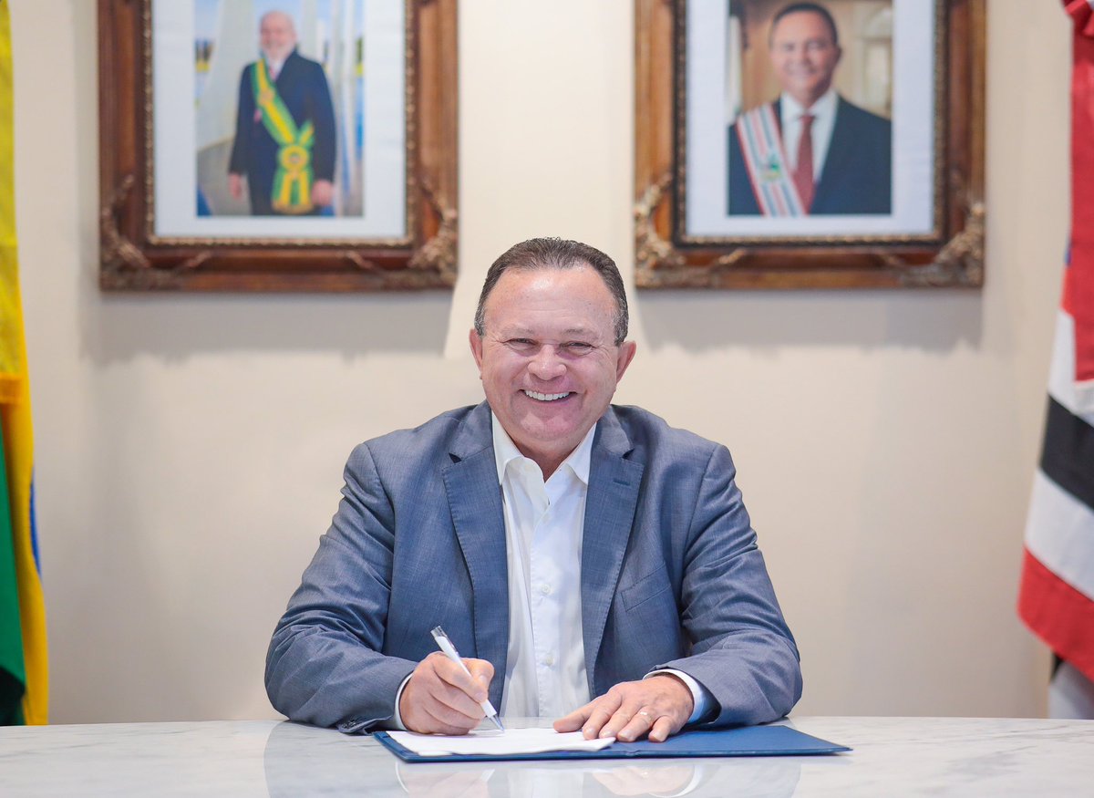 carlosbrandaoma's tweet photo. Estamos de volta e vamos entregar, nos próximos dias, obras e serviços em comemoração ao aniversário de 411 anos de São Luís e também para os demais municípios. Agradeço ao @FelipeCCamarao, que esteve à frente do @GovernoMA, e seguimos na missão de um Maranhão melhor para todos. https://t.co/iCbhpvBzpr