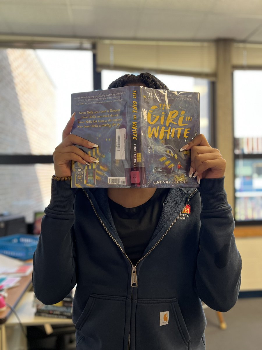 JimenezLit22's tweet photo. This week on #whatchareadingwednesday, Lana! “I’m only on ch. 1, but it seems like a good book! Loving the characters and the backstory so far!” https://t.co/AEUREU1hH5