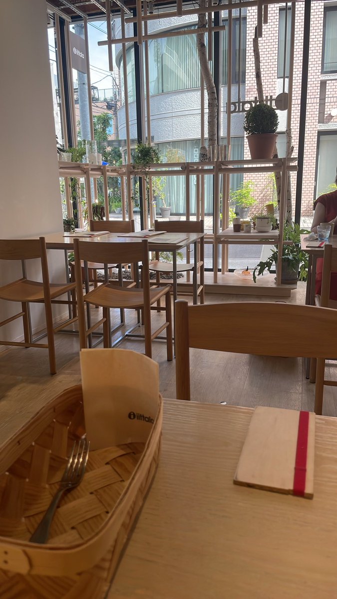 eri74623072's tweet photo. 明日で閉店のイッタラカフェにも何とか行けた〜！サーモンクリームスープおいしい🐟北欧充な一日だった☺️
#iittala https://t.co/9PkMxK6Fcw