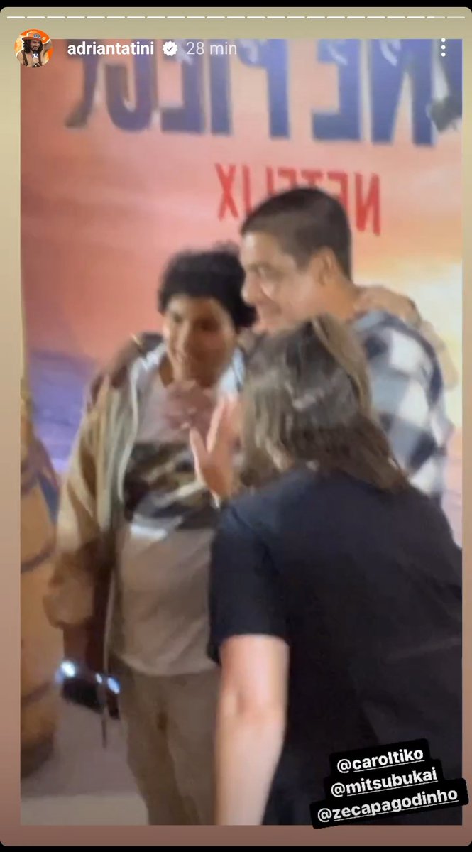 Zeca Pago D. Inho!

Zeca Pagodinho estava presente na pré estreia do Live Action de One Piece