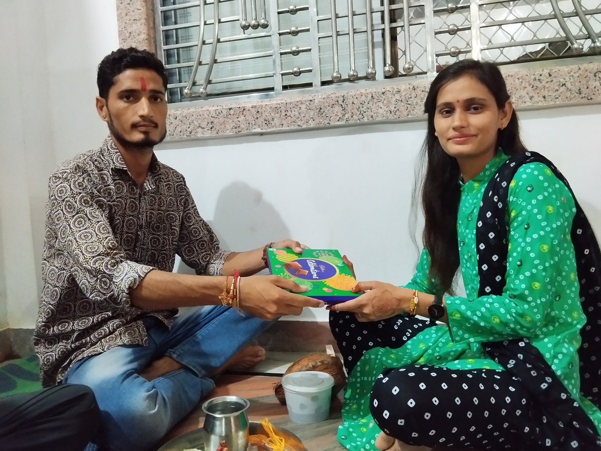 imViksa's tweet photo. Happy rakshabandhan.
#RakshaBandhan https://t.co/1OPjXHFMVA