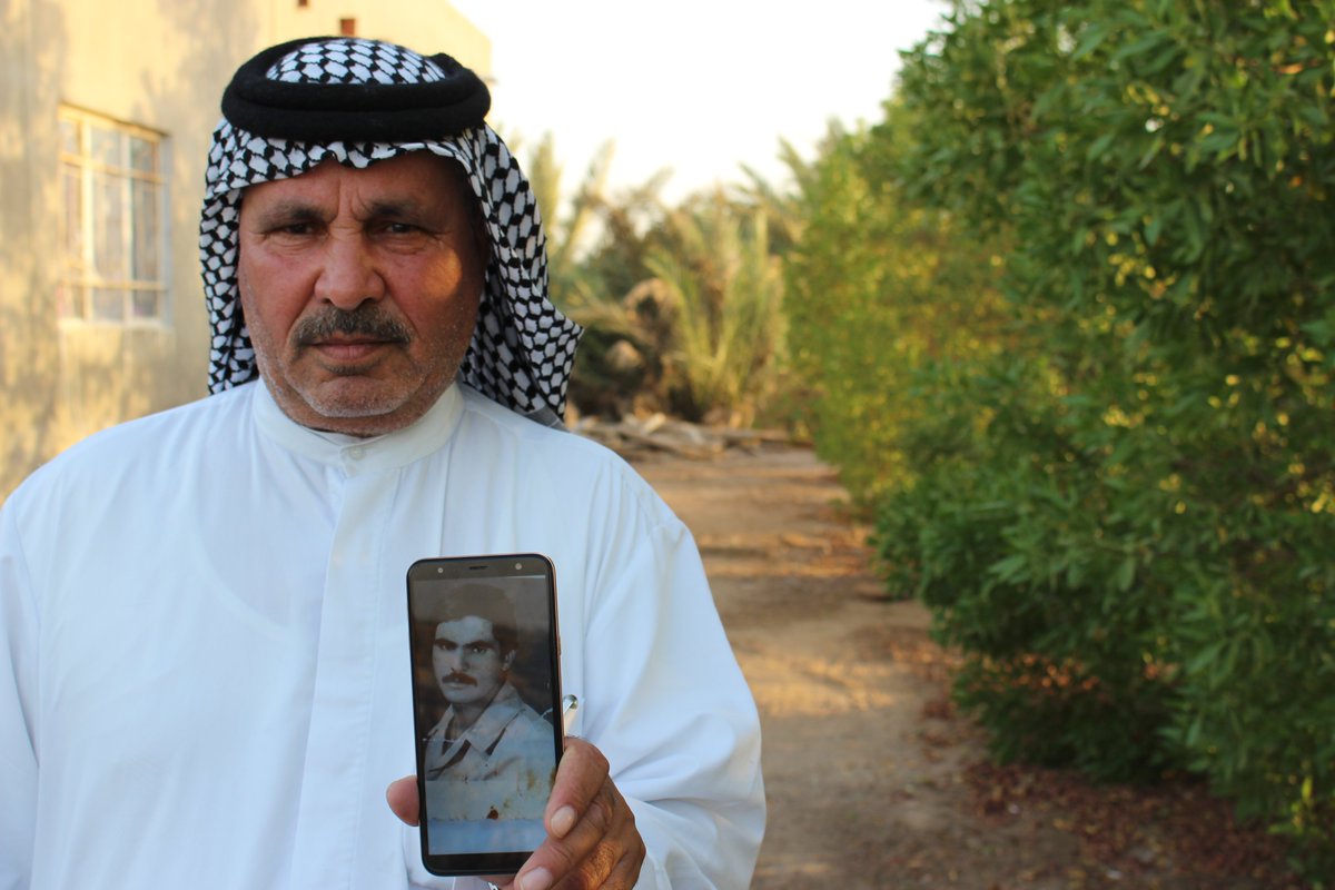 ali__khalil's tweet photo. Time does not heal, only answers do. Families have the need and the right to know what has happened to their loved ones. Resolving a case of a missing person is often a complex and lengthy process. 

📸Mr Madah holds his missing brother's photo.
#InternationalDayoftheDisappeared https://t.co/cItDcnlsac