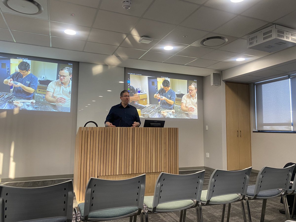 RosieHackney's tweet photo. Fantastic afternoon at @StellenboschUni with a familiar face @drjerrytsang!
Amazing to see the research from the Tygerberg Limb Recon unit with Prof Ferreira ๐ฆด
#orthotwitter #limbrecon @KatBellOrtho https://t.co/9ZzEsh7KRO