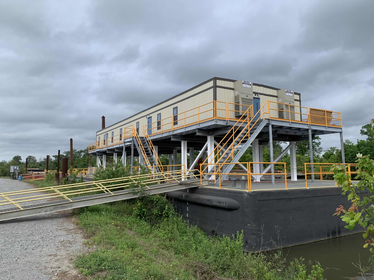 BOXXModularUS's tweet image. Elevating Innovation: Our latest achievement soars above the rest! 🚀 Check out this modular masterpiece, high in the Louisiana skies. 🏗️ #BuildingInnovation #ModularConstruction