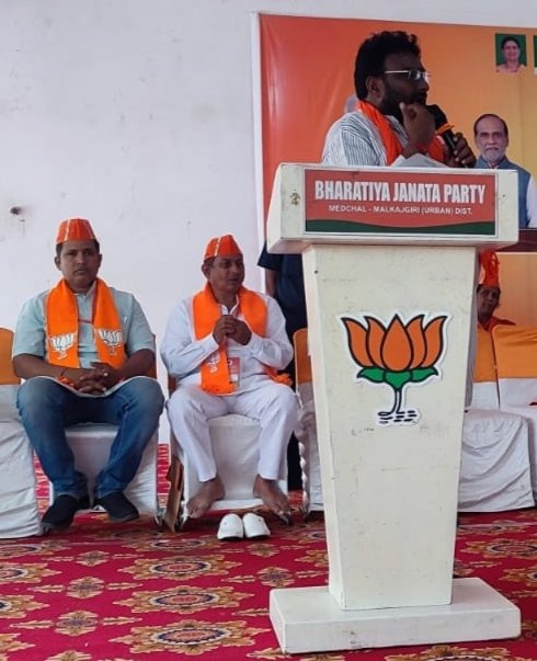 Venkatesh_Pyara's tweet photo. Participated in  Bjp Obc Morcha Telangana  State Executive and Mandal Presidents meeting held at AMR Garden Kompally..
@drlaxmanbjp @AleBhasker_bjp @BjpAchary https://t.co/DKEwOafDLB