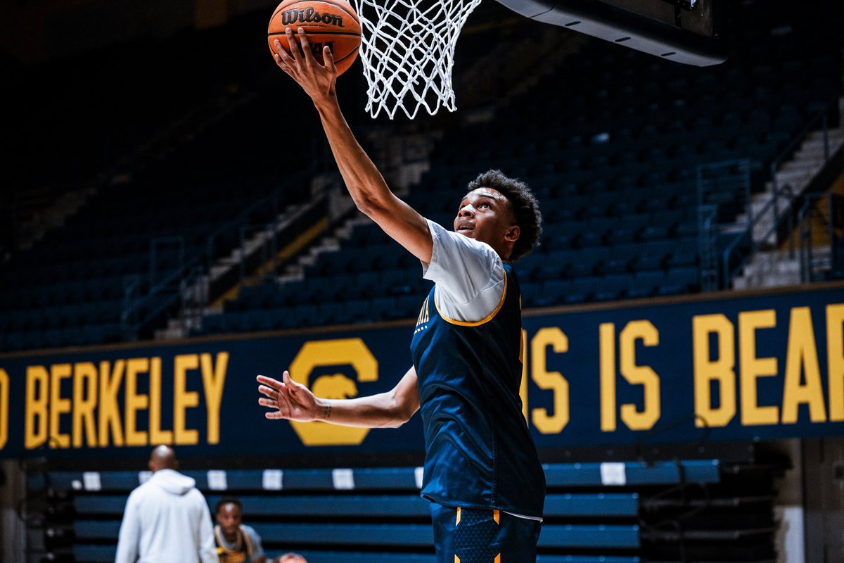 CalMBBall's tweet photo. HBD @MontyBowser!

#GoBears https://t.co/bfoAYfyKIA