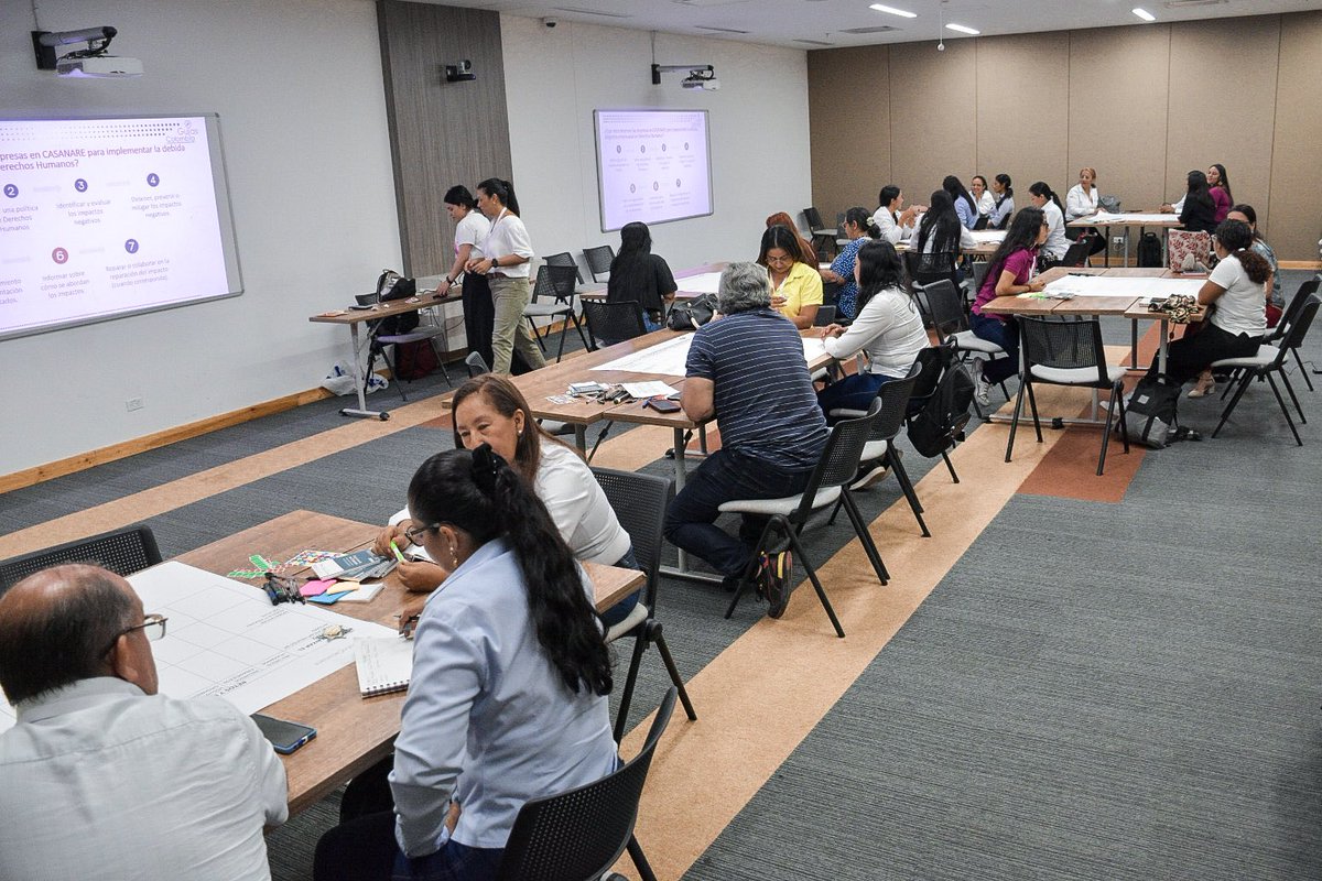 CCCASANARE's tweet photo. 📍Se realizó #Taller2 sobre #DebidaDiligenciaenDDHH. Esta iniciativa contribuye al mejorar la 𝐬𝐢𝐭𝐮𝐚𝐜𝐢𝐨́𝐧 𝐝𝐞 𝐥𝐨𝐬 𝐃𝐃𝐇𝐇, a partir de lineamientos prácticos debida diligencia, con el apoyo de @ParexResources, @ECOPETROL_SA y Cenit Transporte. 💼🤝 https://t.co/ZYGsIYsnTz