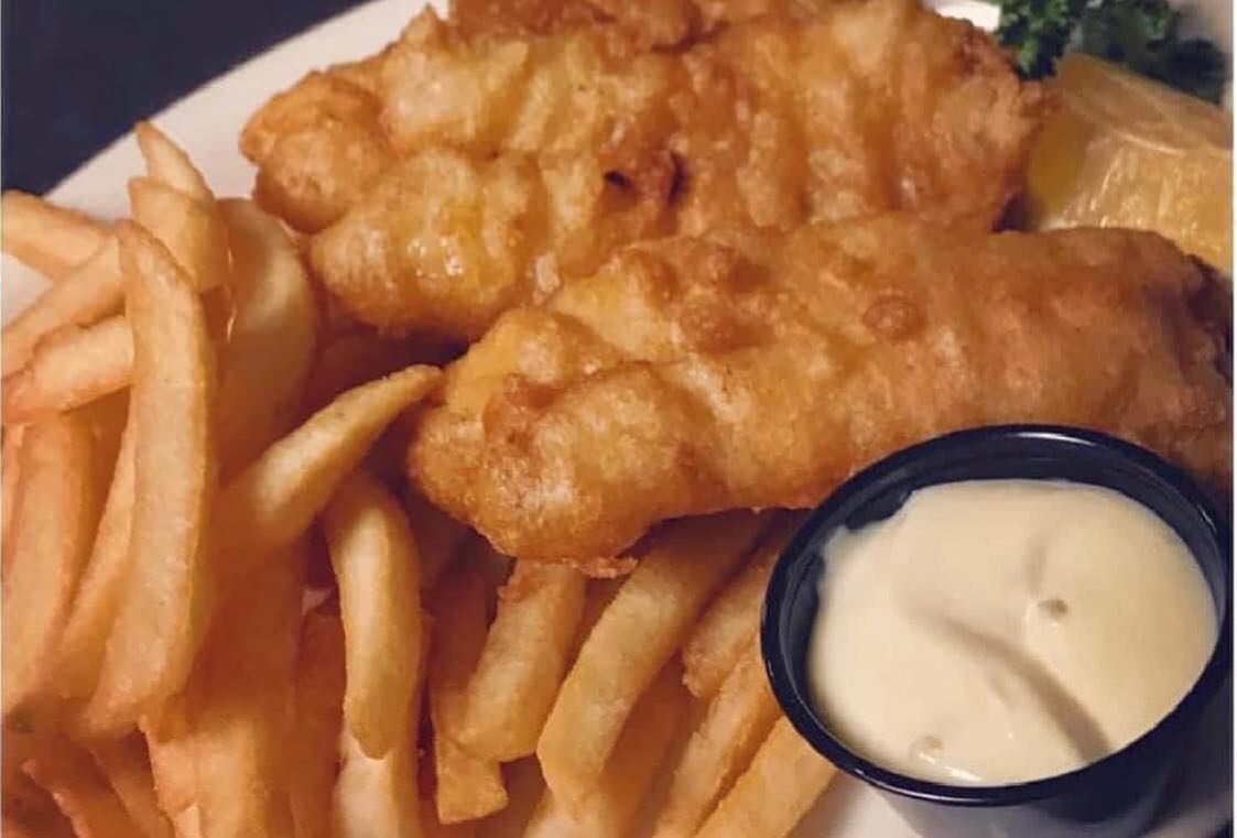 orbif_roirraw's tweet photo. Fish and Chips 😋 #yummy #fish #seafood #fishandchips #highlandhouse #frenchfries #tarter https://t.co/ATQz9bdGru
