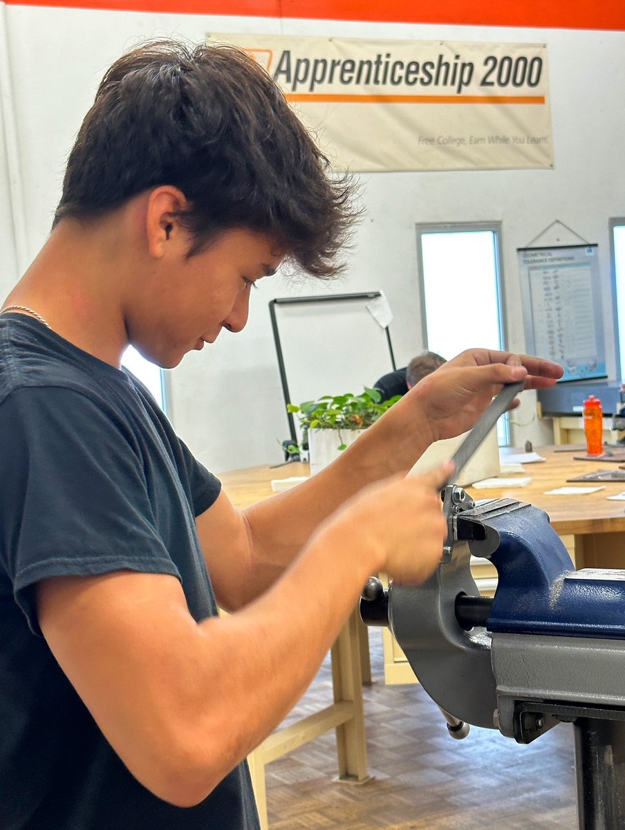 Apprenticeship 2000 tweet media