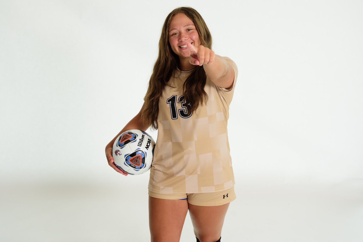 Happy birthday to freshman goalkeeper, Jaycee Patterson!! 🎉🎂