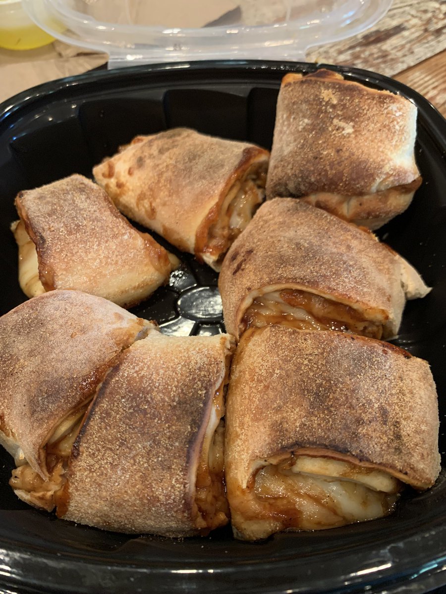 d5kings's tweet photo. @robertstjohn got a take out at Enzo’s in Ridgeland.  Asked for the special to be made into a Stromboli.  It’s is quite over done and almost $40!!! https://t.co/ZmMxyZQhAv