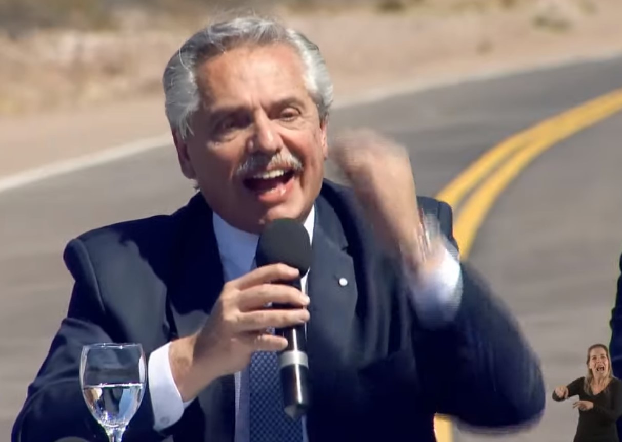 F4y5PjuWoAAKOaK?format=jpg&name=large