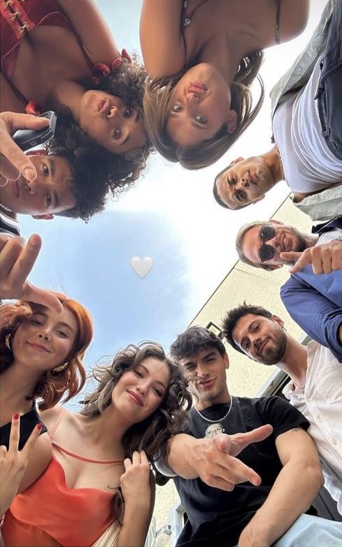 luciadelriomgmt's tweet photo. #FranMorcillo comienza el rodaje de la película #CulpaNuestra donde interpreta a Simón ¡Gran Enhorabuena! 💫🎬
@franmorcilloact
@PrimeVideoES
@pokeepsie_films
#AlienCasting
#MiercolesCulpable
#luciadelriomanagement https://t.co/olknbQ13mQ