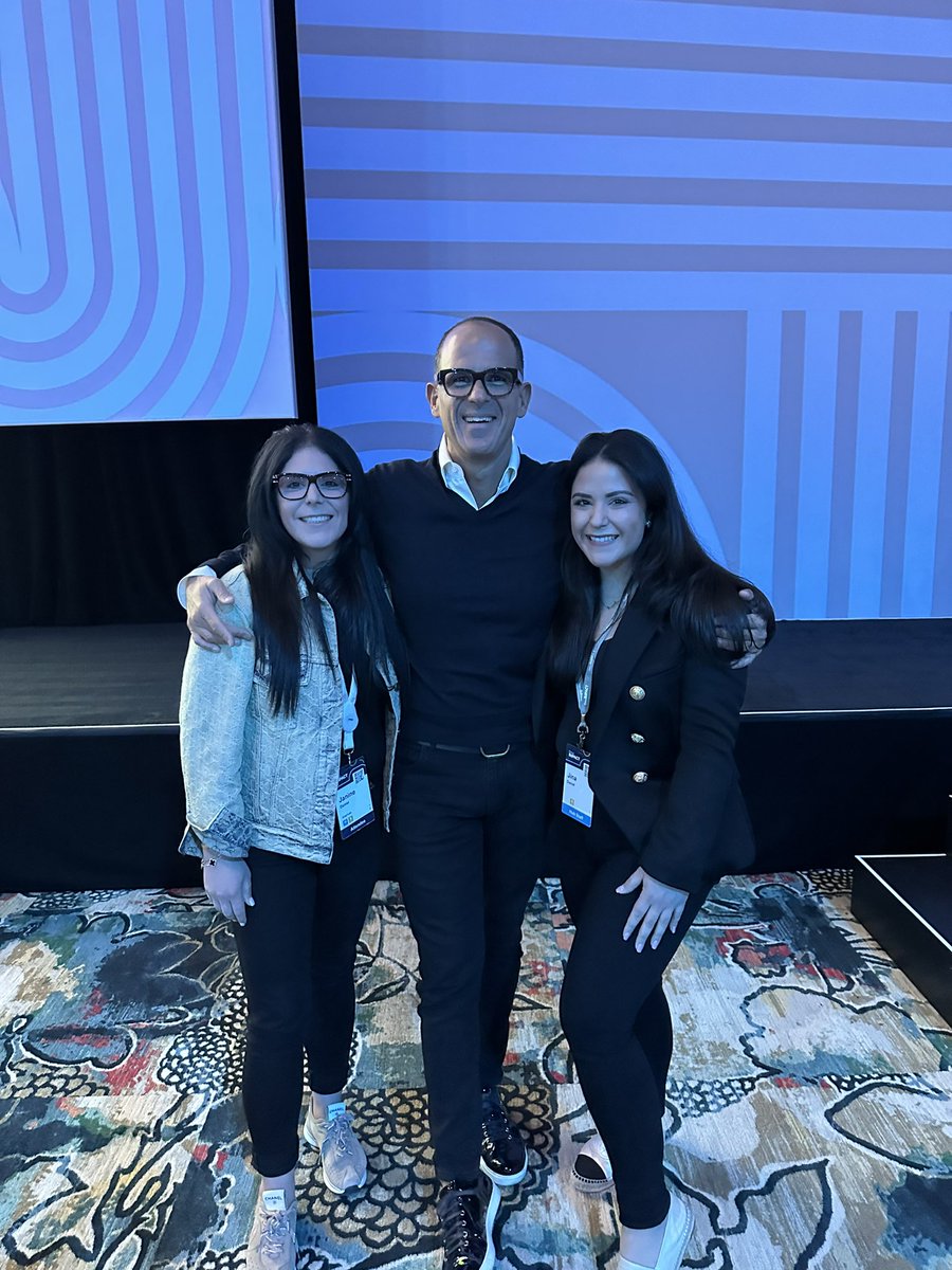 JanineDaniel_'s tweet photo. @marcuslemonis https://t.co/KZYSBD9t8M