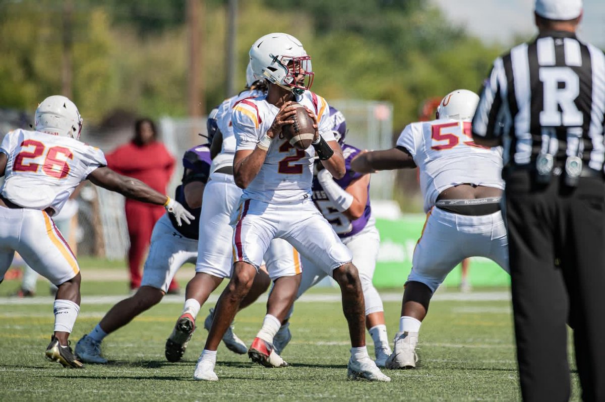 CoachTgood02's tweet photo. ⁦@TjGoodWin_⁩ gun slinger! https://t.co/smB4txgKo3