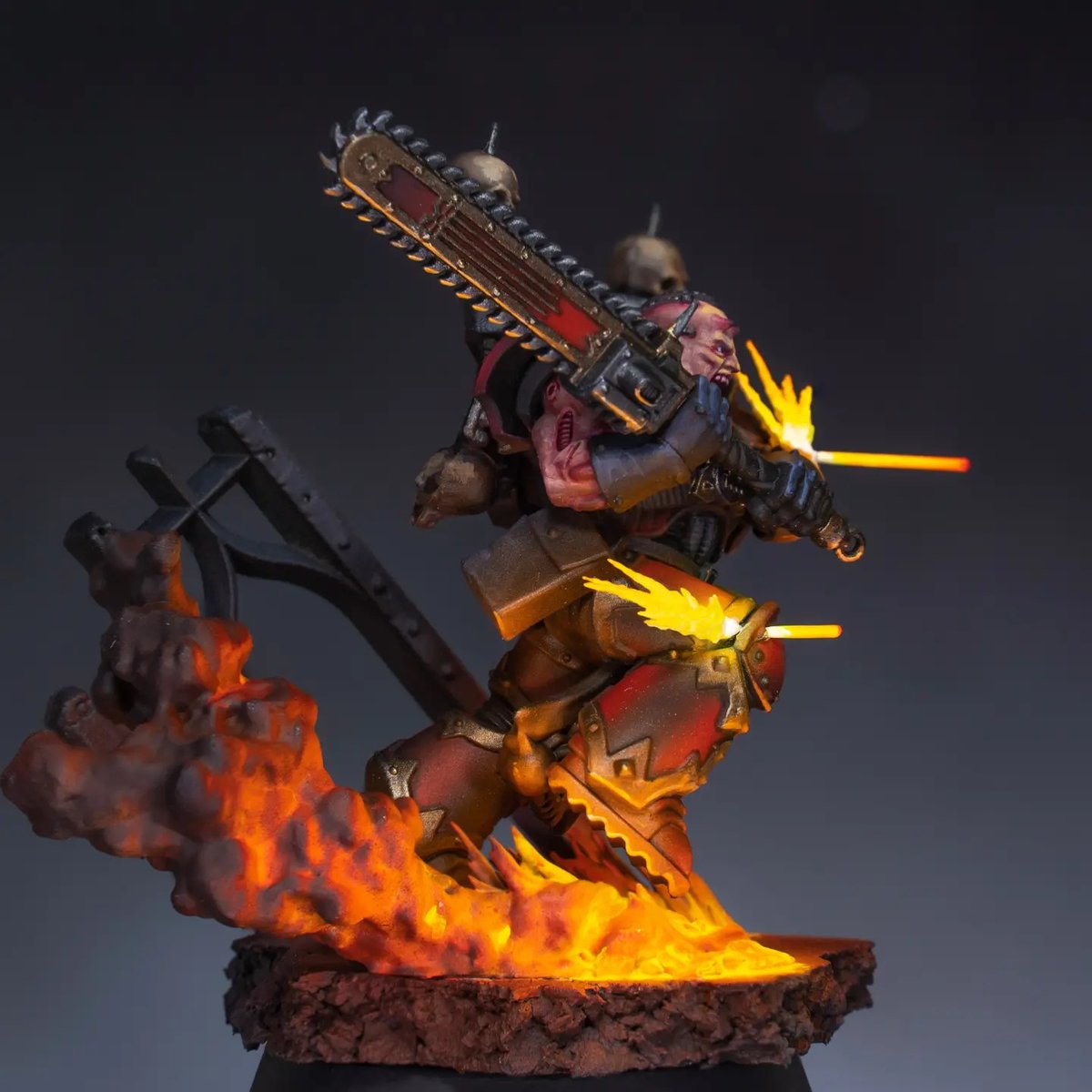 Throught the fire and flames! The unstoppable force of a Khorne Berserker!
I record the whole paint process so will be video series :)))

#chaosspacemarines #khorne #gamesworkshop #warhammer  #warhammer40k  #hereticastartes #WarhammerWorld