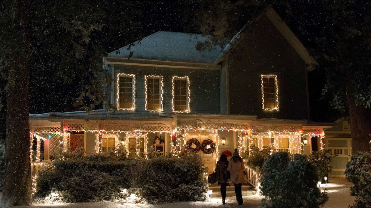 📍 Stars Hollow, CT