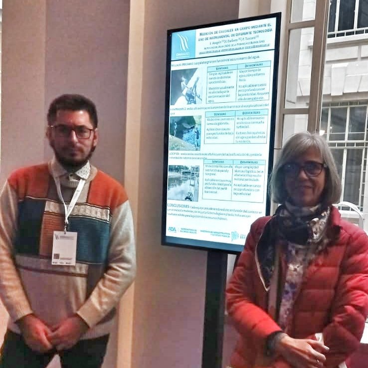 ada_pba's tweet photo. 👩🏻‍🏫📏 La ADA participó del XXVII Congreso Nacional del Agua (CONAGUA). Agentes de la Dirección Provincial de Planes Hídricos, Monitoreo y Alerta, presentaron su experiencia en el uso de las distintas tecnologías para la medición de caudales. https://t.co/e3s4NF8cvD