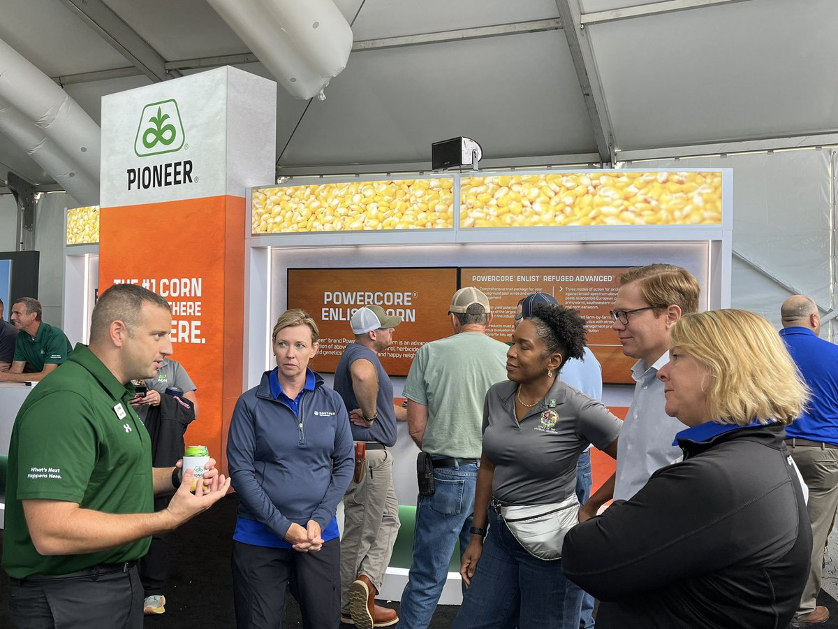 Chris Riley tweet media