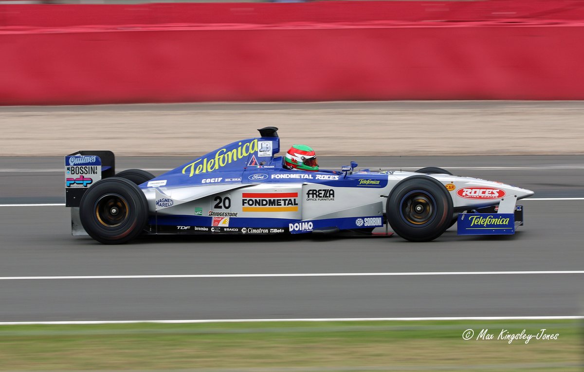 @glennfreeman39 Ciao, Glenn #BringBackV10s #silverstonefestival @UnracedF1