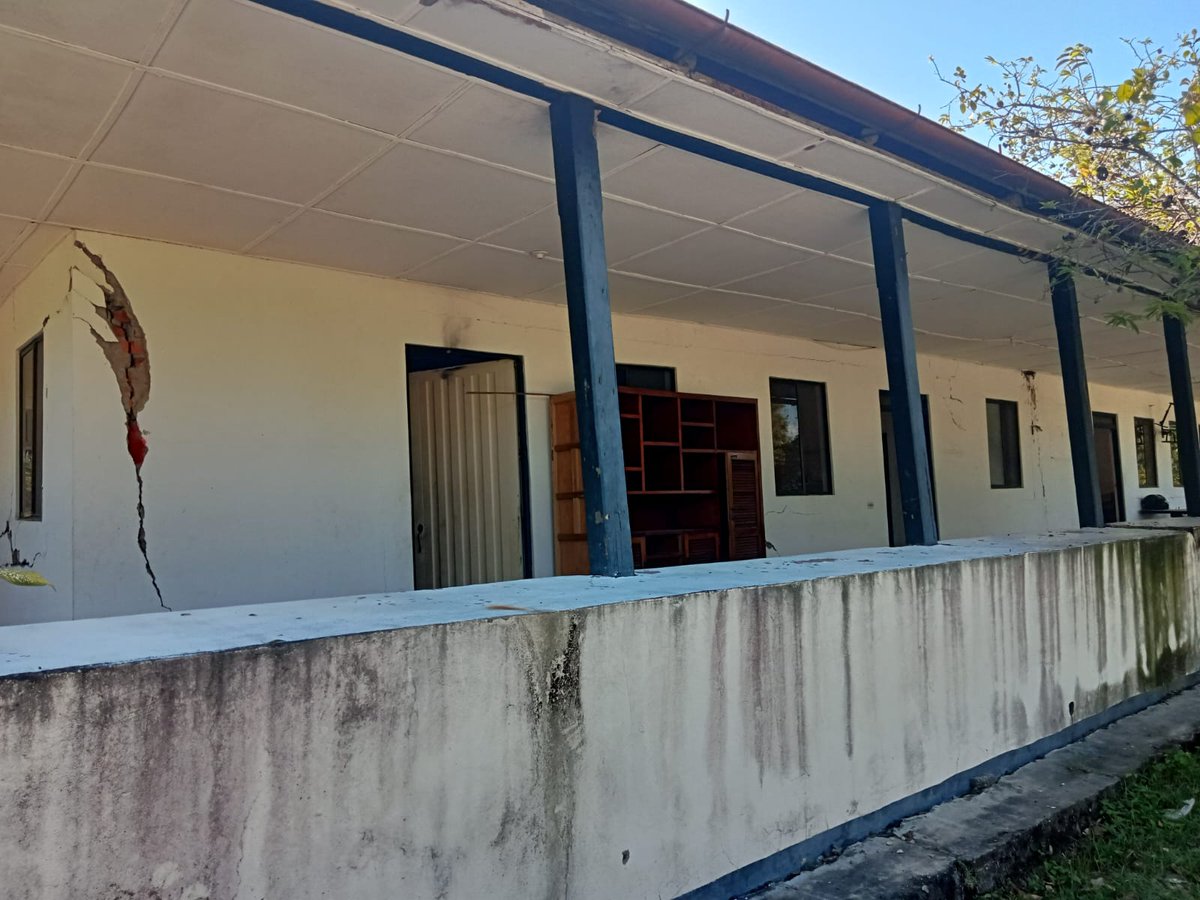 ForumCivLAC's tweet photo. 🚨 ATENCIÓN 🚨 Ayer 29 agosto acompañamos la visita de @asimtracampic y @campoenjuntanza a predio de @activosSAE en la Alsacia municipio de Tocaima. Fuimos testigos de la vandalización de la casa, daños a las redes y hostigamiento.
@DanielRMed 
@petrogustavo https://t.co/5Jkmha08iM