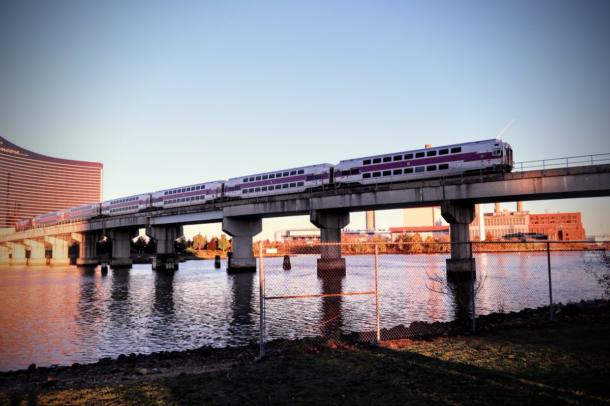 MBTA_CR's tweet photo. ⚠️ All Commuter Rail lines will operate on a weekend schedule for Labor Day on Monday, September 4th.
📲 You can also purchase a Labor Day Weekend Pass for only $10 to use for any travel on Saturday, Sunday, & Monday. https://t.co/PK6mCRYygv
