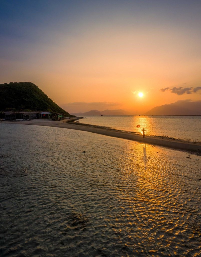 anhtai783's tweet photo. Bạn đã bao giờ đi trên con đường xuyên qua biển như này?
Đến với “79” bạn sẽ đc trải nghiệm nhiều cảnh quan tuyệt đẹp mà thiên nhiên ưu ái cho mãnh đất này

Nha Trang city, Viet Nam
#follow #beautiful #yacht  #traveling #beach #Resort #seafood #Tourisme #nhatrang https://t.co/mZv0HLWEB3