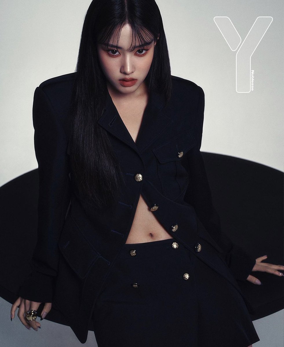 cafewindows's tweet photo. stayc for y magazine by choi eunmi &amp; styled by pillsung lee https://t.co/E2VfQpTcS3