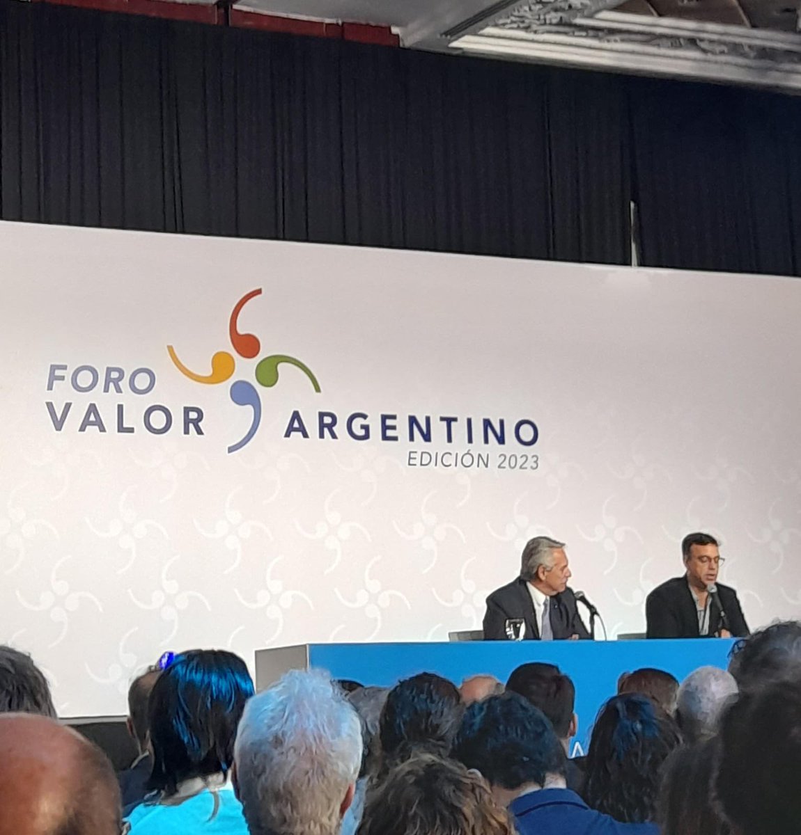 #Ahora 
En la apertura del Foro <a href="/ValorArgentino_/">Valor Argentino</a>, el presidente <a href="/alferdez/">Alberto Fernández</a> expresó: “La solidaridad es trascendental en una comunidad. En los cooperativistas y los mutualistas veo el valor de la solidaridad. El cooperativismo asoma cuando el capital privado no está presente”
