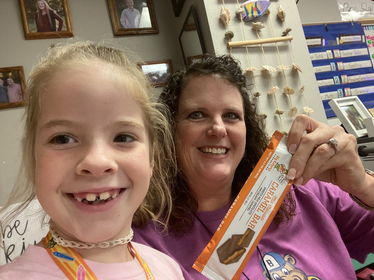 My big seller earned me a treat today! Thanks sweetie! <a href="/Mosleykids/">Mrs. Mosley's Class</a> #bearshine