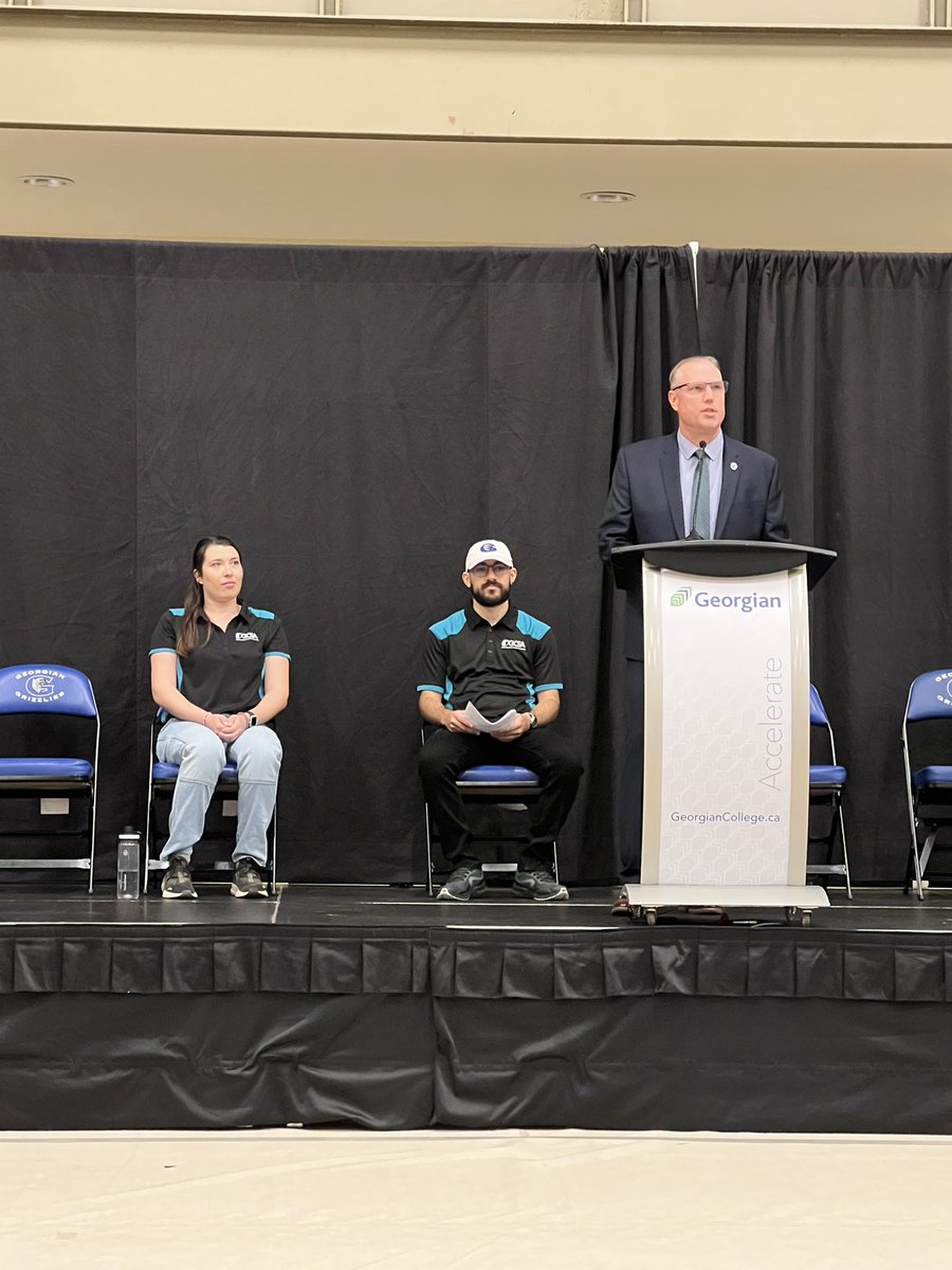 georgiancollege's tweet photo. “You’ll get a chance today to discover what makes Georgian so special - it’s people. Our goal is to help you achieve your goal.” - Georgian President and CEO @kevinweaver_ 

#AcademicOrientation #GCMORE https://t.co/7UmBWjcb5e