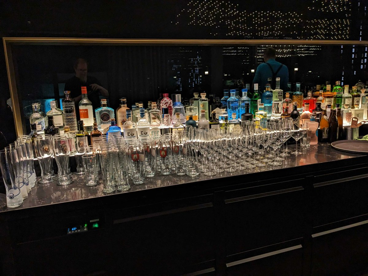 A few more impressions from our summer meeting in Leipzig. 
Topics: technical workshops, process optimization, preparation of content for our new website. Of course, with so much work to do, we had to relax with some delicious food and drinks from time to time... 

#itautomation