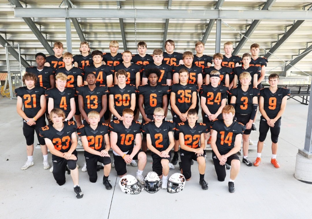 Team of week!!! <a href="/NorthBend_FB/">NBC Football</a> <a href="/dmaresh9/">Coach Maresh</a> #FireUp #FridayNightLights  #epicfootballcamps These guys came out firing on offense! 💥💥💥
Sponsored by <a href="/KearneyTire/">Kearney Tire & Auto</a> ✅💥