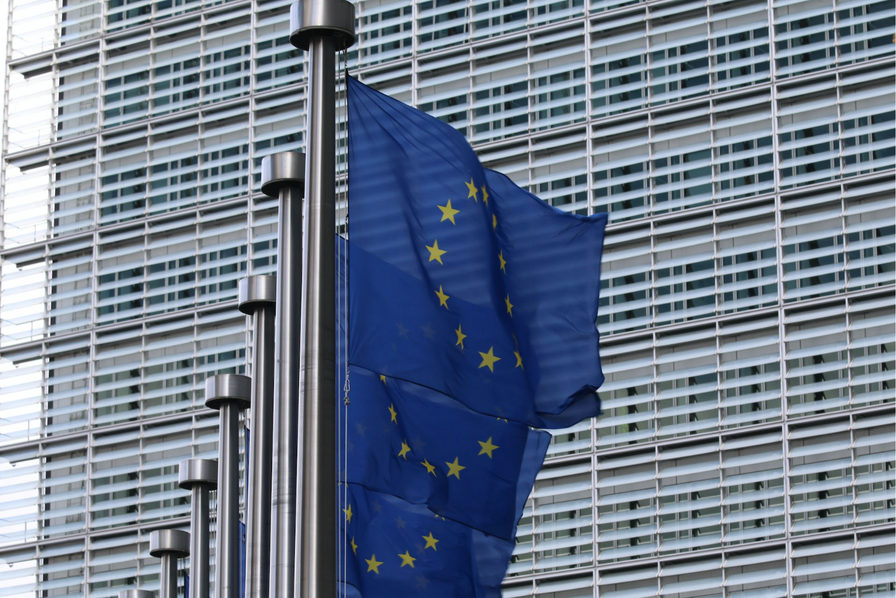 EMB_Europe's tweet photo. 📍 Le saviez vous ? Le Digital Services Act européen vient d'entrer en vigueur...

📍 Le texte regroupe une série d’obligations pour les services numériques.

👉 https://t.co/EfZYRfIS8T 

#Marketing #MarketingDigital #SmartData https://t.co/5WfGlTxWp5