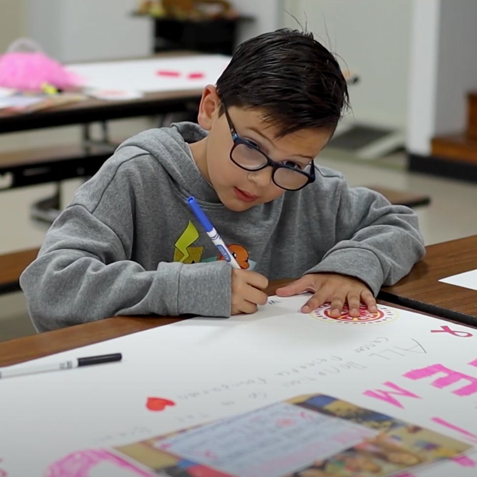 plsc_bcrf's tweet photo. Did you know you can still get involved without hosting a stand?
Check out the amazing kids at Palos Verdes elementary schools
having a blast at their poster party! 🎉💕
#PLSC #BreastCancerAwareness #EducationMatters #PosterParty
🍋https://t.co/HolwyZAzQl https://t.co/UYKy7nruKp