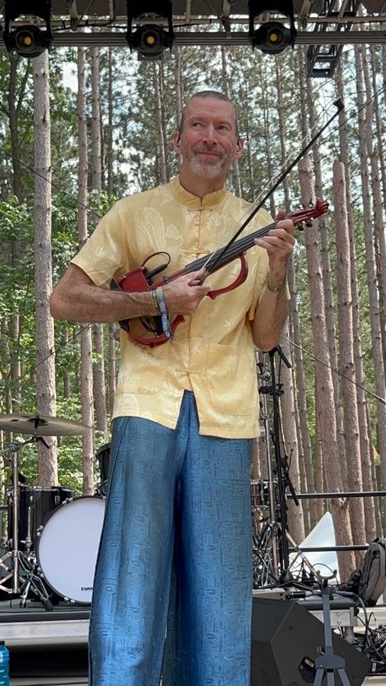 Two outdoor shows this weekend and the forecast looks great!  Tomorrow in Muskegon (reminder we're in McGraft Park now), and Saturday at Boyne Mountain's new Skybridge 🤩 (my #Humankindnesstour details: dixonsviolin.com)