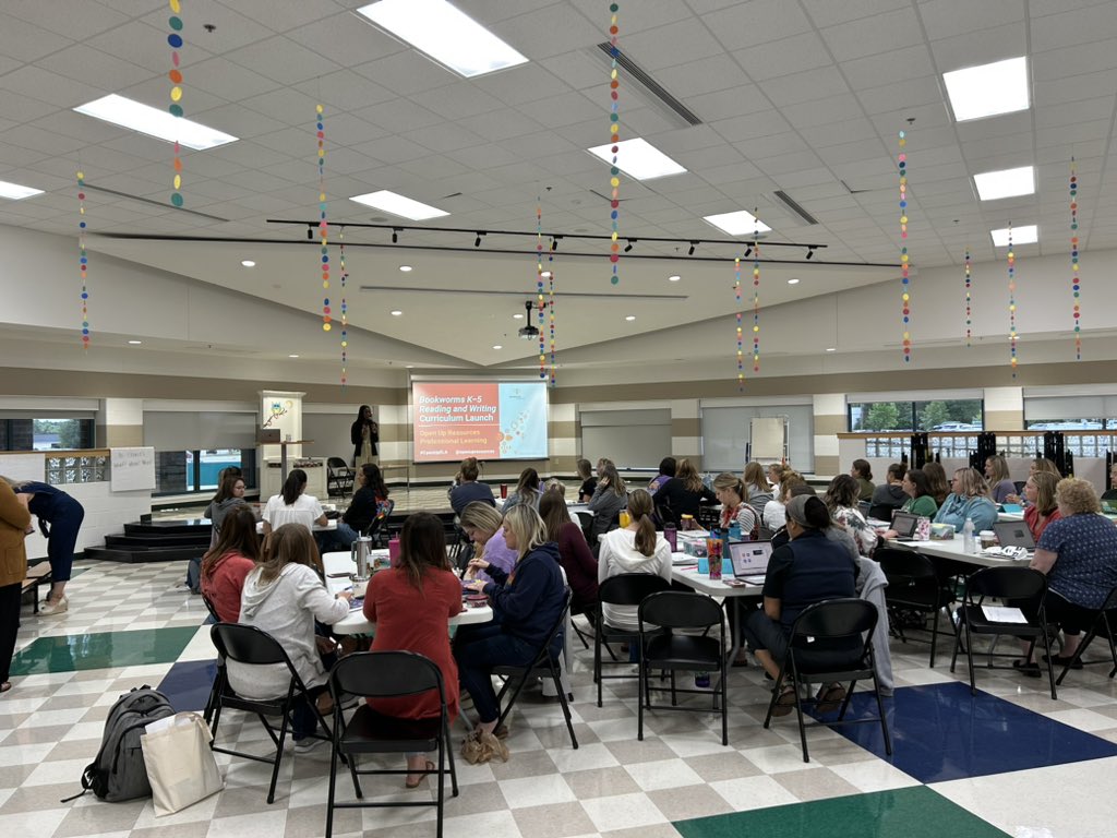 nikrizz's tweet photo. Honored to be supporting @openupresources and @BookwormsRW launch at @DexterSchools today with an amazing team of teachers! #scienceofreading #edchat https://t.co/2JzPjnd85y