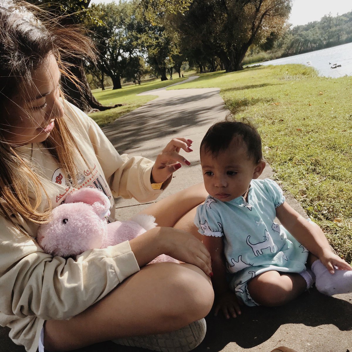 Do you have a heart to walk alongside of a mom experiencing an unexpected pregnancy? 

Do you want to encourage and support a single mom navigating through the challenges of motherhood on her own? 

Would you consider joining our team of mentors today?