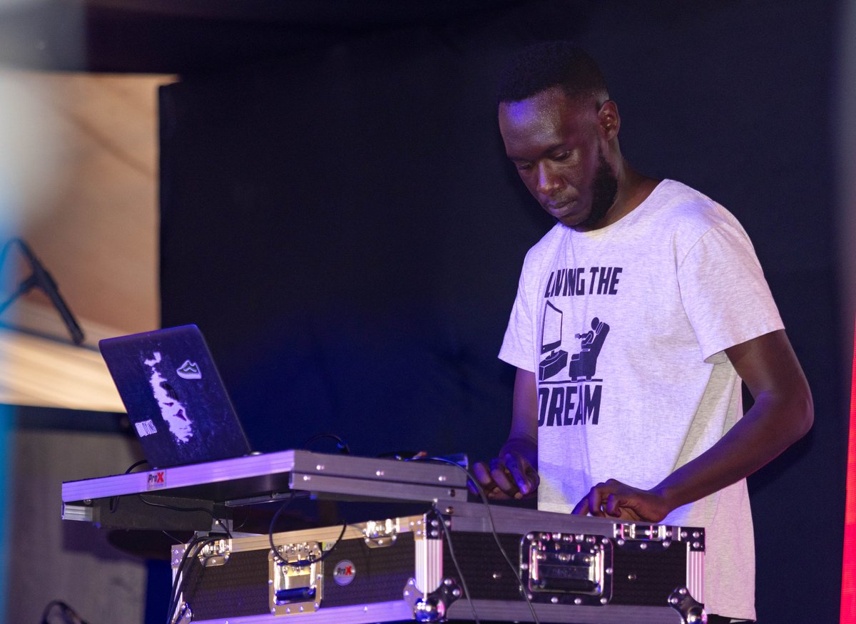 ParkieYouth's tweet photo. Finding peace and harmony amidst the sounds of worship and Bringing together faith music and community to celebrate the power of love. β€οΈπ΅πΆβ¨
#Rebuild
#Love
#Serve
#Belong
#SundayBlessings #SpiritualJourney
#SundayServiceRocks #GospelJams #UnityInWorship https://t.co/ETV5ADQQeX